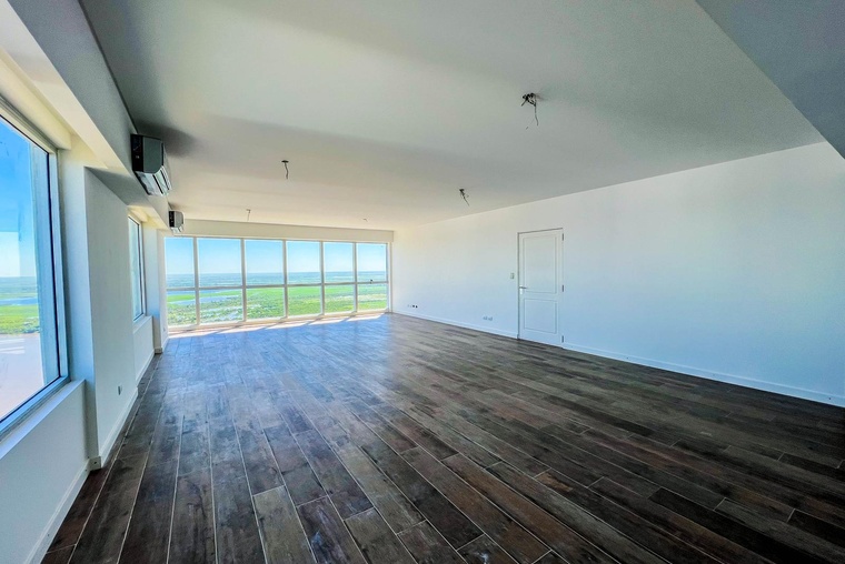 PENTHOUSE PREMIUM DE TRES DORMITORIOS EN SUITE VENTA TERRAZA EXCLUSIVA MAUI