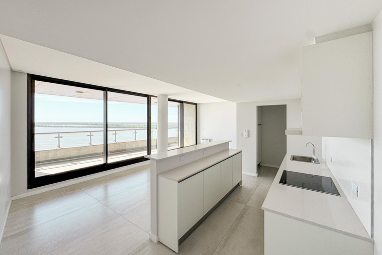 Departamento de 2 dormitorios con cochera, vista al río y amenities en Alberdi