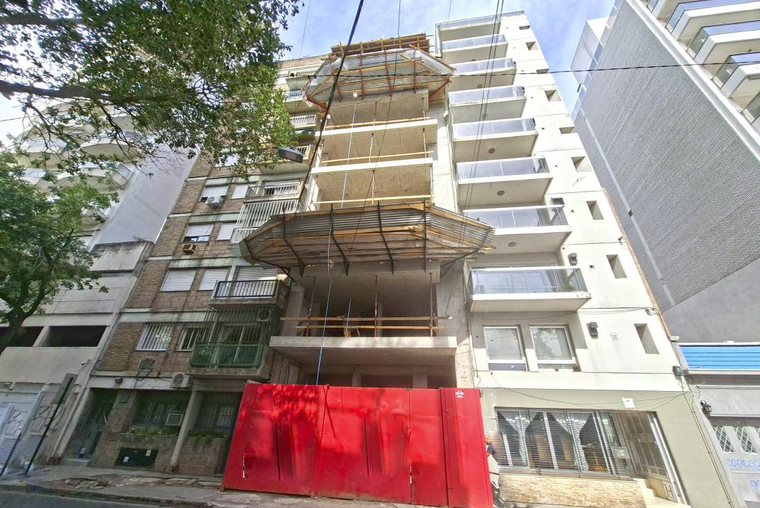 Departamento en venta, Balcarce y Rivadavia
