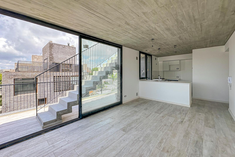 Departamento de 2 dormitorios con terraza exclusiva y parrillero en Pichincha