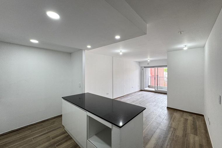 Departamento de 2 dormitorios con balcón de oportunidad a estrenar