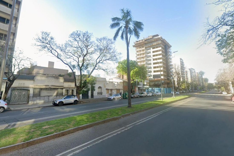 Terreno en venta, Cordoba y Avenida Francia