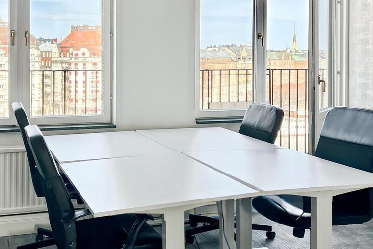 Alquiler de oficina comercial para 4 personas en Montevideo, No18 El Globo