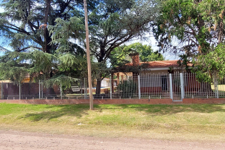 Casa en venta 2 dormitorios Funes - Sobre Ruta