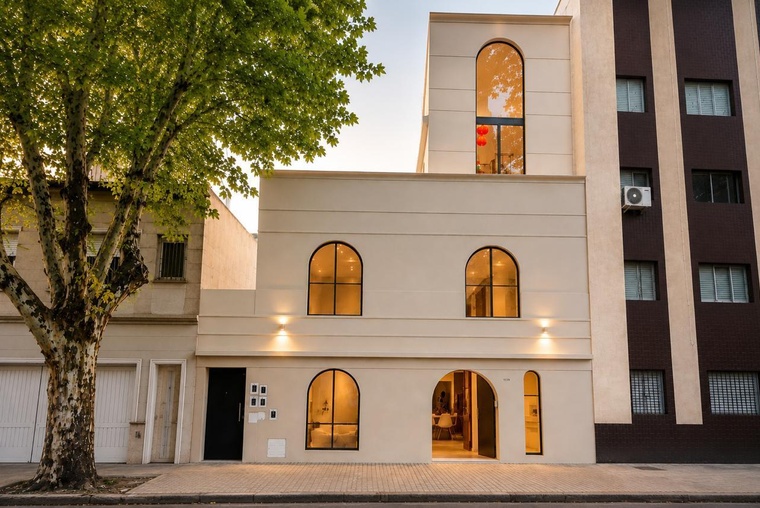 CASA DE 3 DORMITORIOS VENTA PISCINA Y QUINCHO EXCLUSIVOS LOURDES ROSARIO