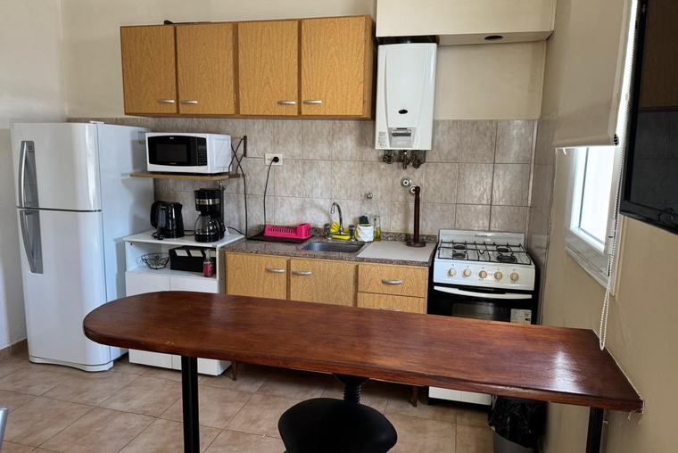 PTE. ROCA 1840 - 2 DORMITORIOS - OPORTUNIDAD! -