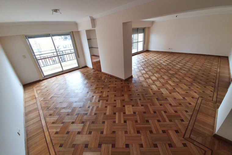 DEPARTAMENTO DE CUATRO DORMITORIOS VENTA BALCON TERRAZA CENTRO ROSARIO