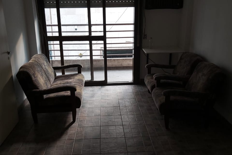 A FARIAS VENDE Montevideo 1900