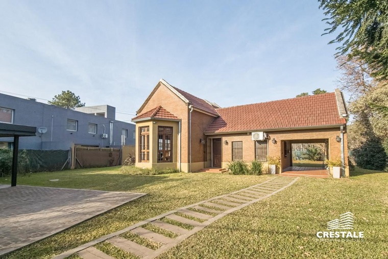 Casa en venta, Dorrego 800 - Funes