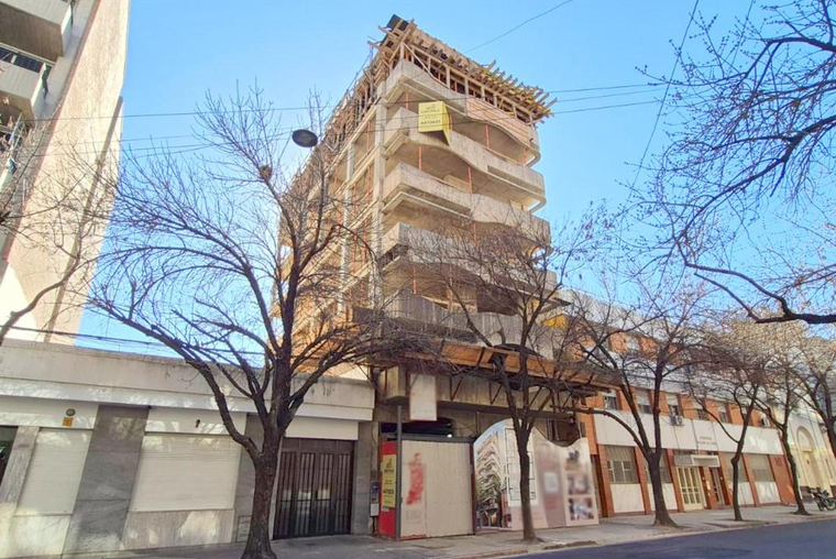Departamento en venta, Alvear y Tucumán