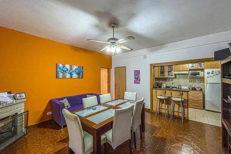 Casa de 2 dormitorios más comodín y pileta en Arroyito