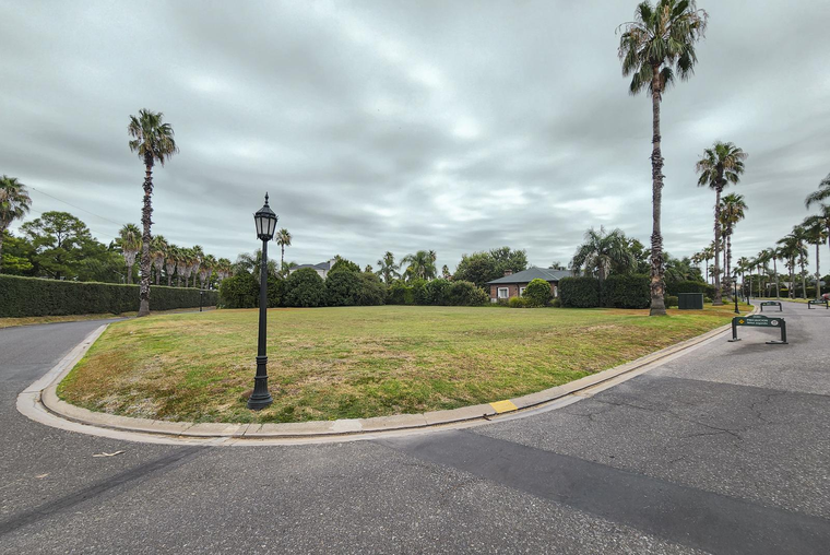 Terreno de 1144m² con amenities y sobre Boulevard en San Marino Funes Hills