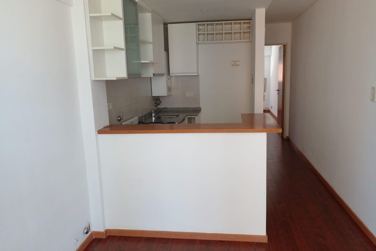 ALQUILER - Zeballos  / Moreno - 1 dorm