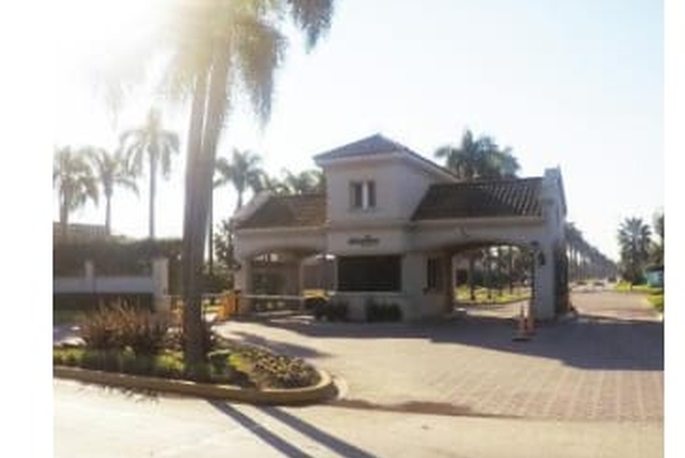 Miraflores (Funes Hill)