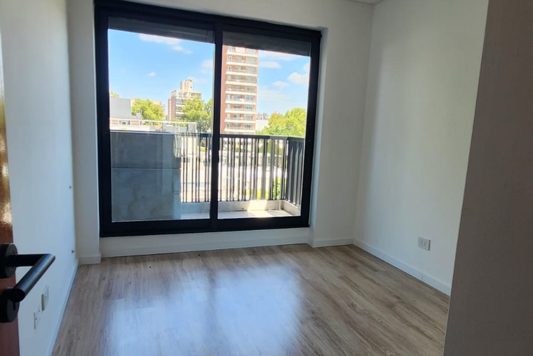 Alquilo Depto 2 dormitorios + cochera premium nuevo Brown 2416