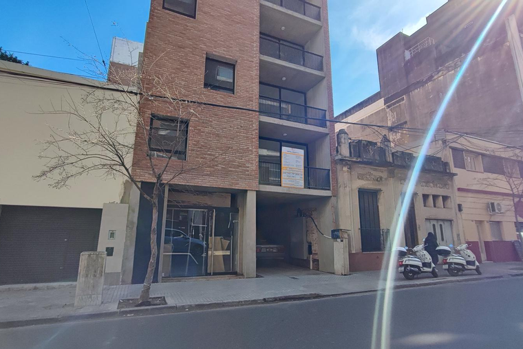 Departamento 2 dormitorios en venta- Rosario Centro - Cochera incluida