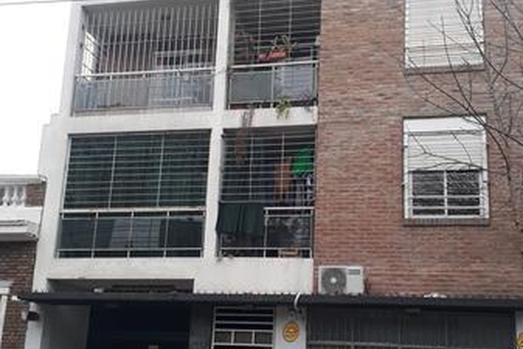 Necochea 1600 - 3º Piso. Dúplex. Balcón. Contrafrente. Amplia terraza.