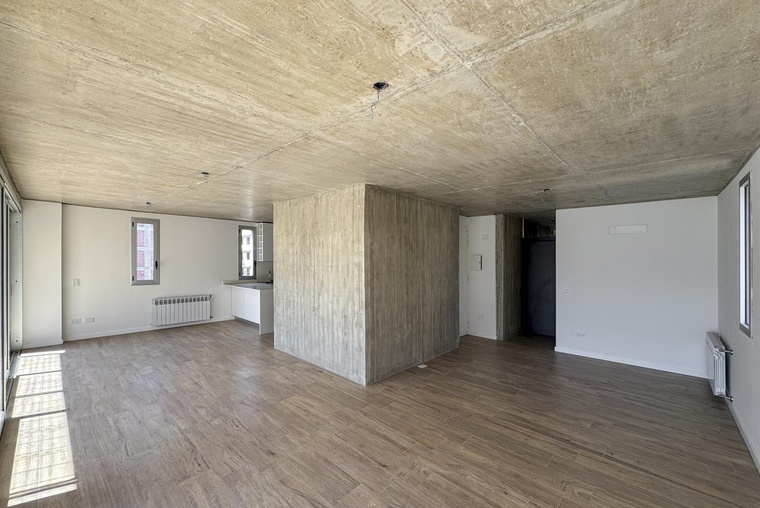 Departamento de 3 dormitorios piso exclusivo con cochera y radiadores en zona rio