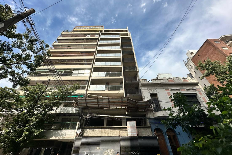 Departamento en venta, Moreno y Mendoza