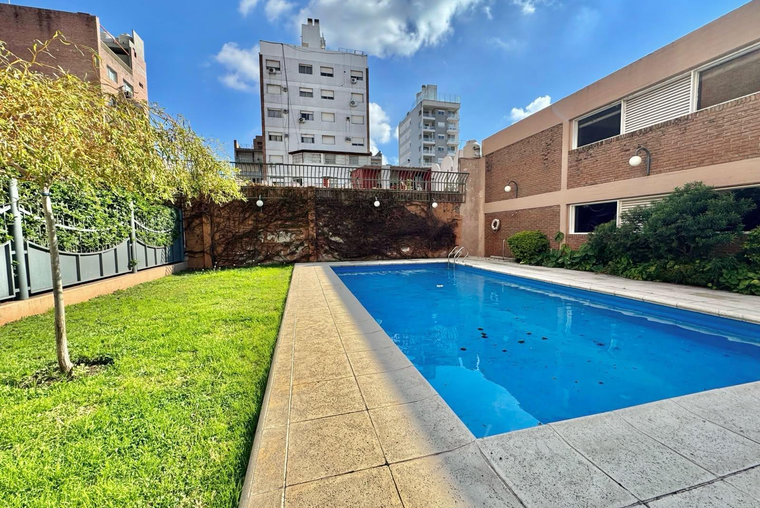 DEPARTAMENTO DE 3 DORMITORIOS VENTA SEGURIDAD 24HS LOURDES ROSARIO