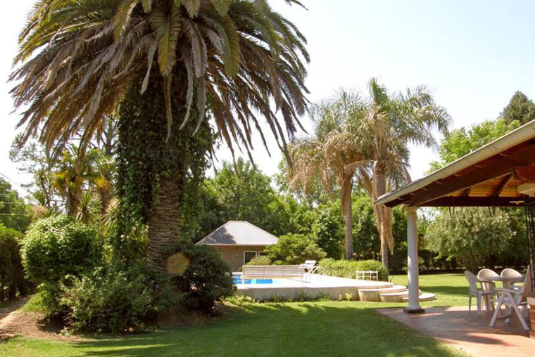 Casa en venta, USPALLATA Y CALCHAQUI