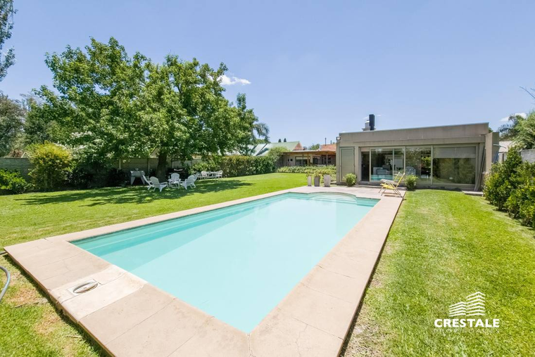 Casa en venta, Pellegrini 100