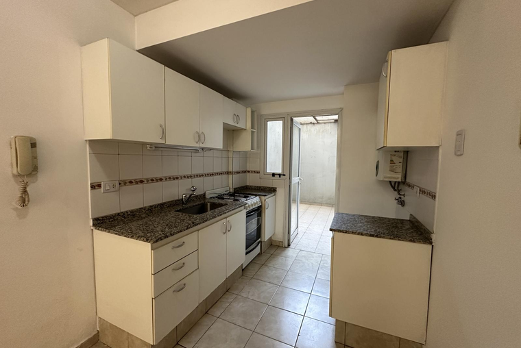 ALQUILER - Balcarce / San Lorenzo - 1 dorm