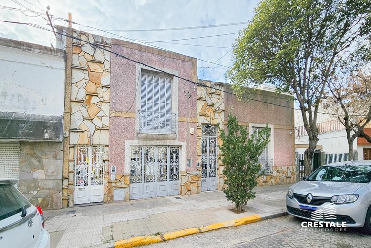 Casa en venta, Marcos Lenzoni y Almafuerte