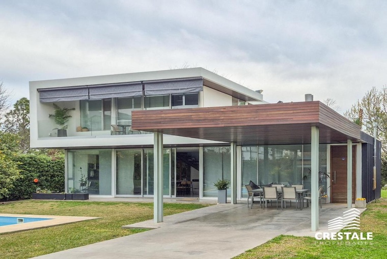 Casa en venta, Funes Hills Miraflores