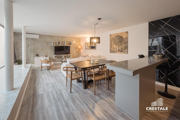 Departamento de pasillo en venta, Ovidio Lagos y Brown
