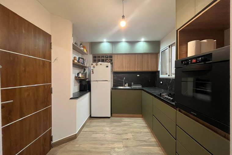 Departamento de pasillo en venta, Buenos Aires 1300