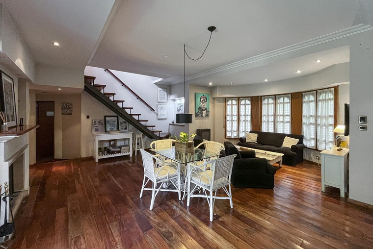 Casa de 4 dormitorios con pileta y jardín en Fisherton