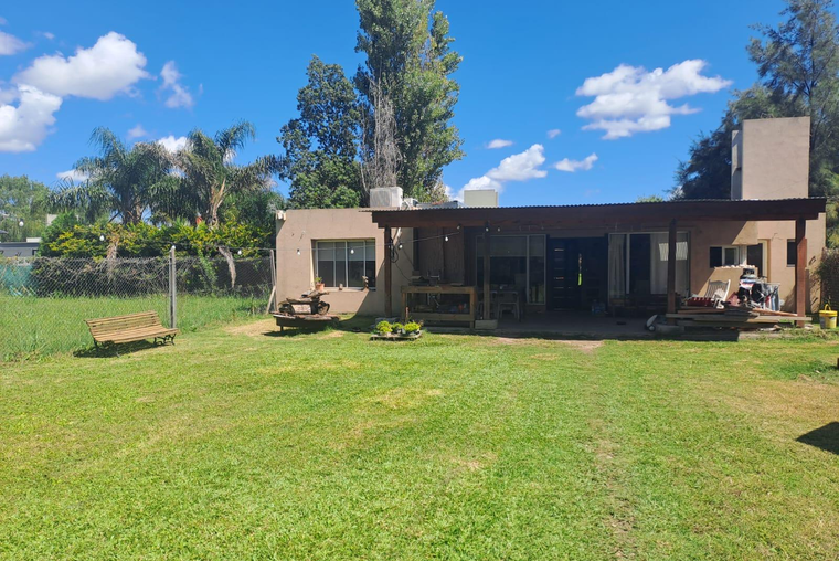 Casa en venta 2 dormitorios - Acequias del Aire Roldan