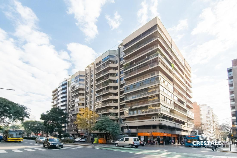 Departamento en venta, Pellegrini y Laprida