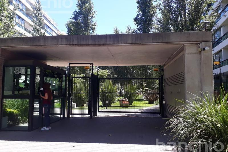 Ing. Thedy 158. Cochera. Condominios del Alto 3. 1er Subsuelo.