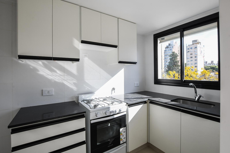 COCHABAMBA  500  -  DEPARTAMENTO 2 DORMITORIOS  - CON  PATIO EXCLUSIVO - A ESTRENAR -