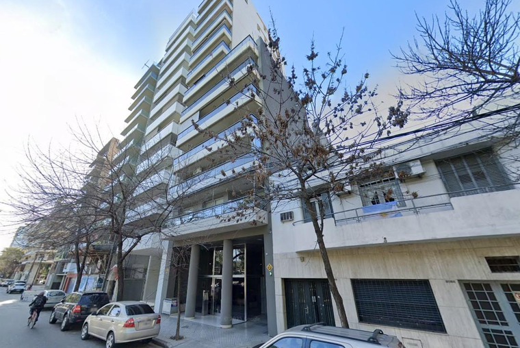 VENTA - Moreno / Ituzaingo - esp. estacionar