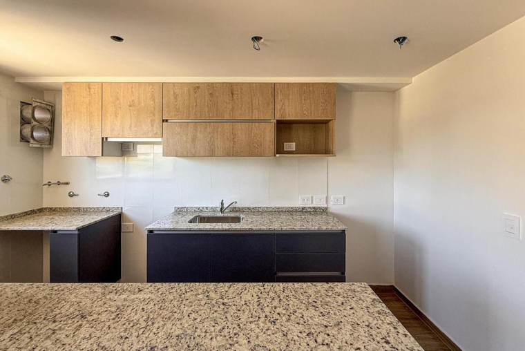 DEPARTAMENTO DE 1 DORMITORIO VENTA CONSTRUCCION RECIENTE ROSARIO ABASTO