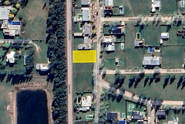 Tierra de Sueños III. Interesante terreno con frente a dos calles. 522 metros cuadrados.