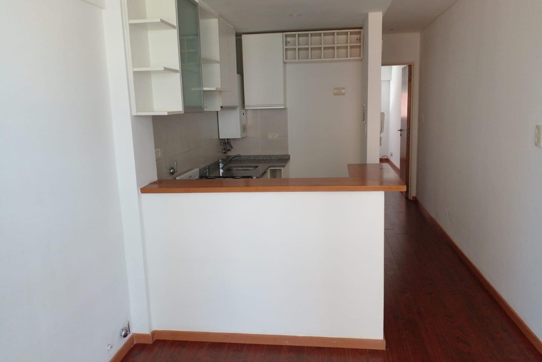 ALQUILER - Zeballos  / Moreno - 1 dorm