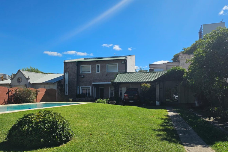 Casa en venta 3 dormitorios Funes