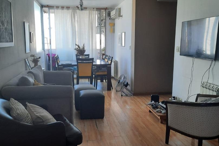 Piso exclusivo 2 dormitorios + 2 baños, Rosario Centro.