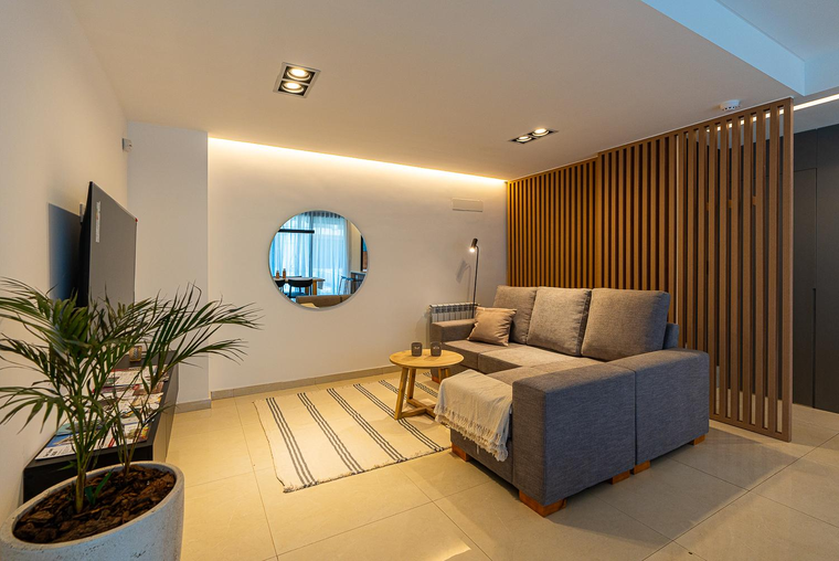 CASA DE CUATRO DORMITORIOS VENTA PILETA Y AZOTEA EXCLUSIVA FIHSERTON ROSARIO