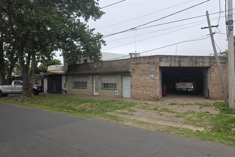 Casa en venta con galpón - Rosario Barrio Alvear