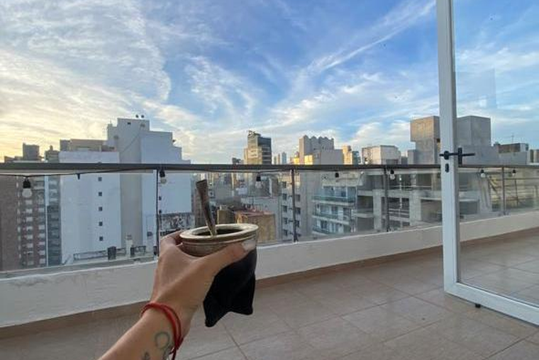 Departamento monoambiente dividido con balcón terraza - Rosario zona río - Piso exclusivo