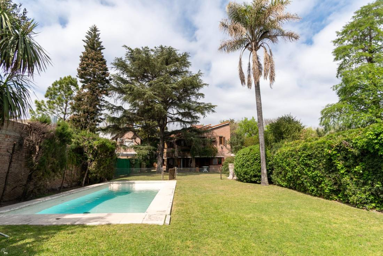 Casa en venta, Morrison 8000