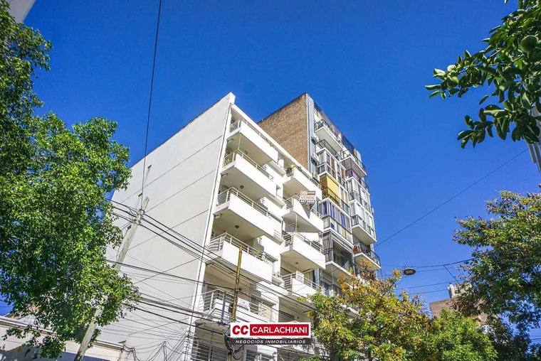 Departamento Monambiente en venta - Pichincha Rosario Balcón Vista Despejada