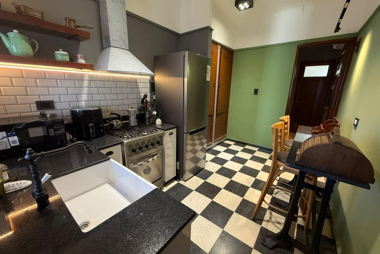 DEPARTAMENTO DE 3 DORMITORIOS VENTA TOTALMENTE RECICLADO CENTRO ROSARIO