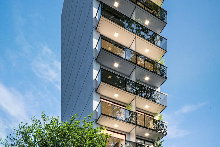 Local en venta, San Juan 2400