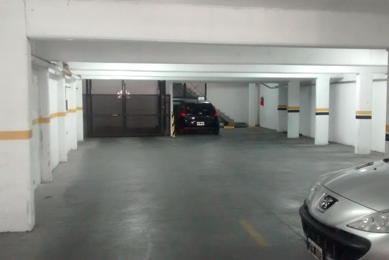 Cochera en venta Rosario Lourdes